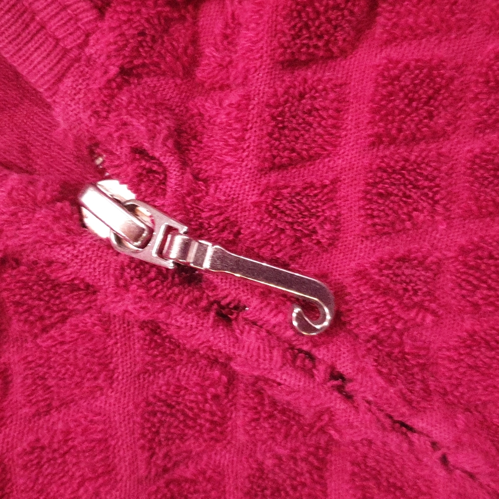 Juicy Couture - Picture 3 of 4
